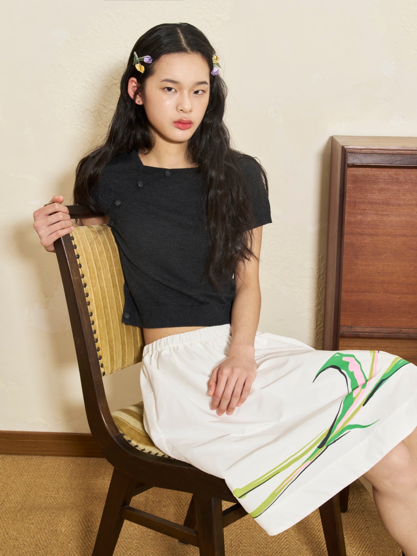 'Ling Yi' Grey Tulips Sweater