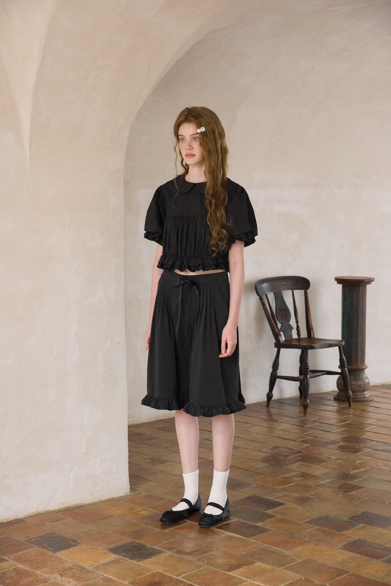 ‘Eric’ Black Bow Mid-length Shorts