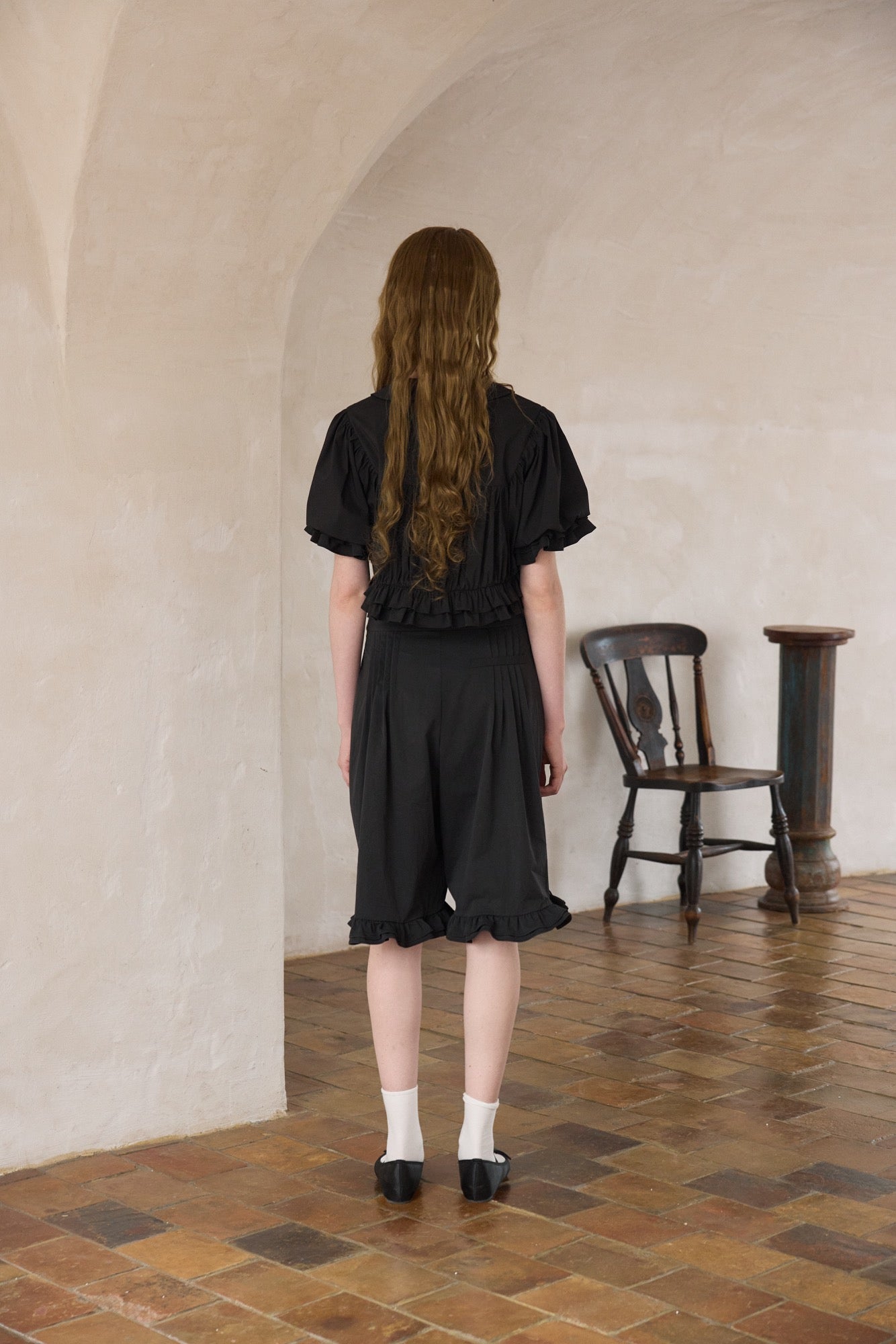 ‘Eric’ Black Bow Mid-length Shorts