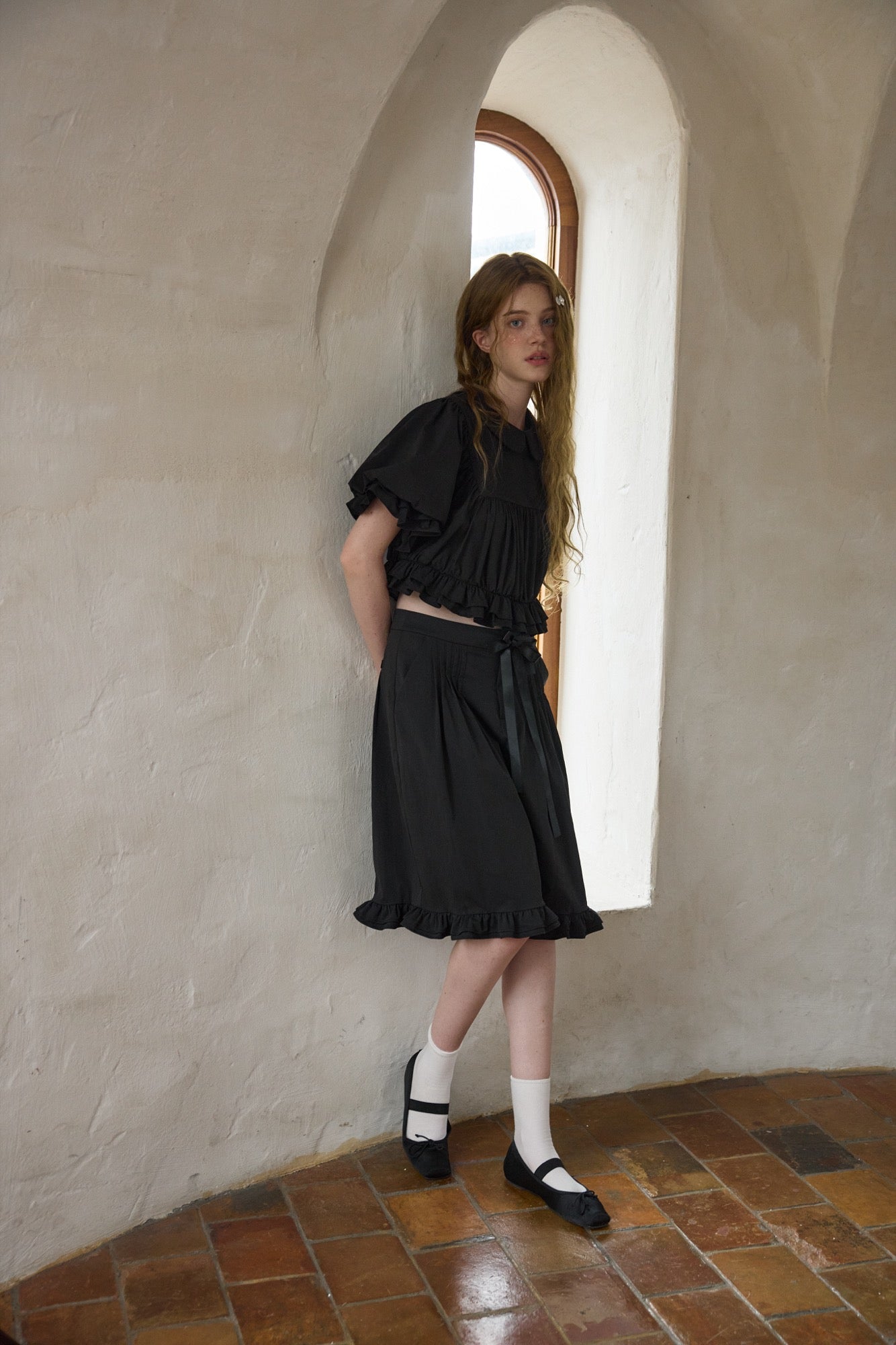 ‘Eric’ Black Bow Mid-length Shorts