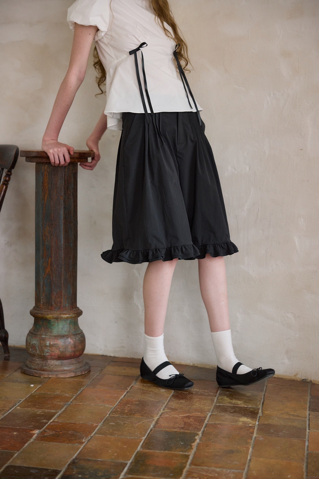 ‘Eric’ Black Bow Mid-length Shorts