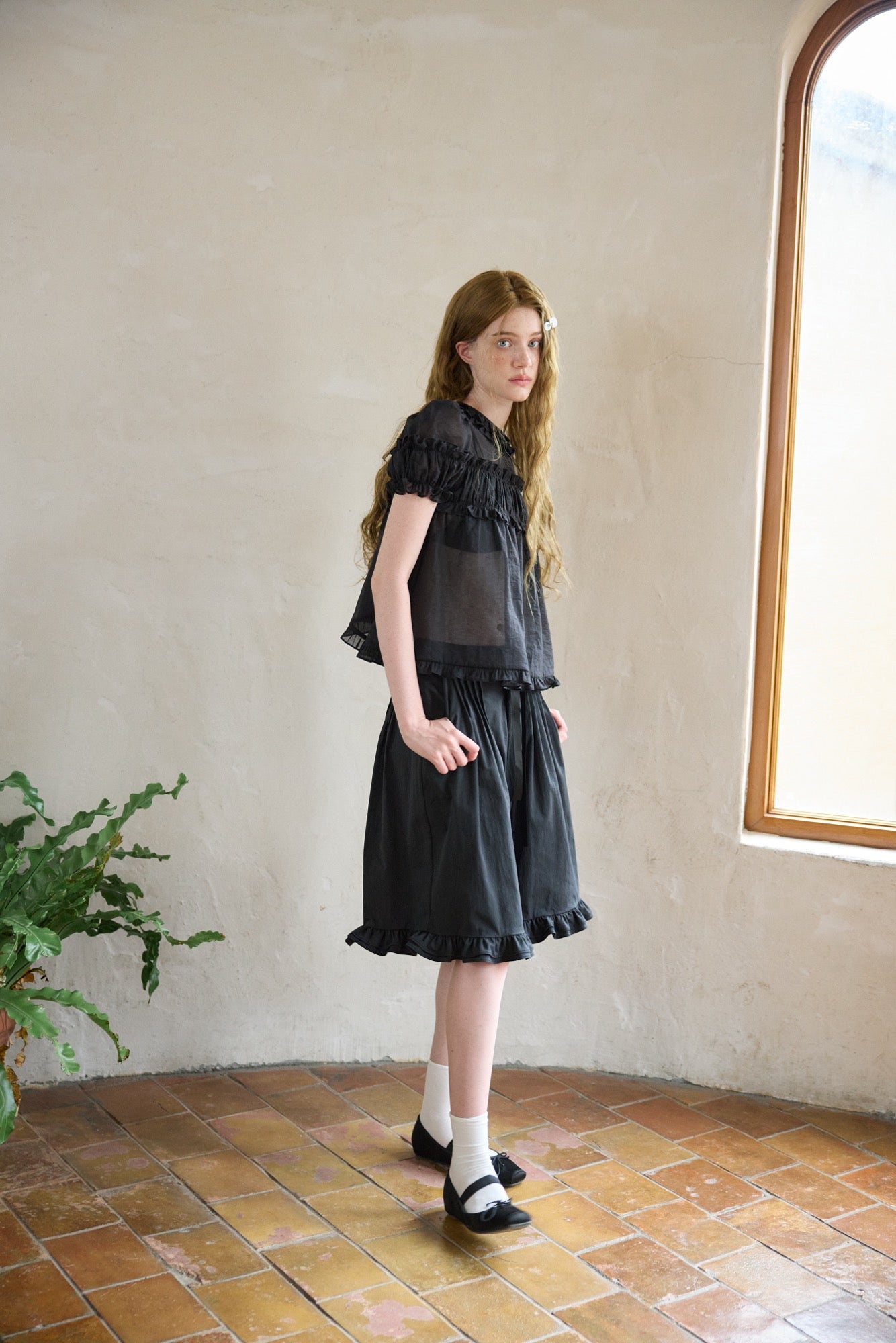 ‘Eric’ Black Bow Mid-length Shorts
