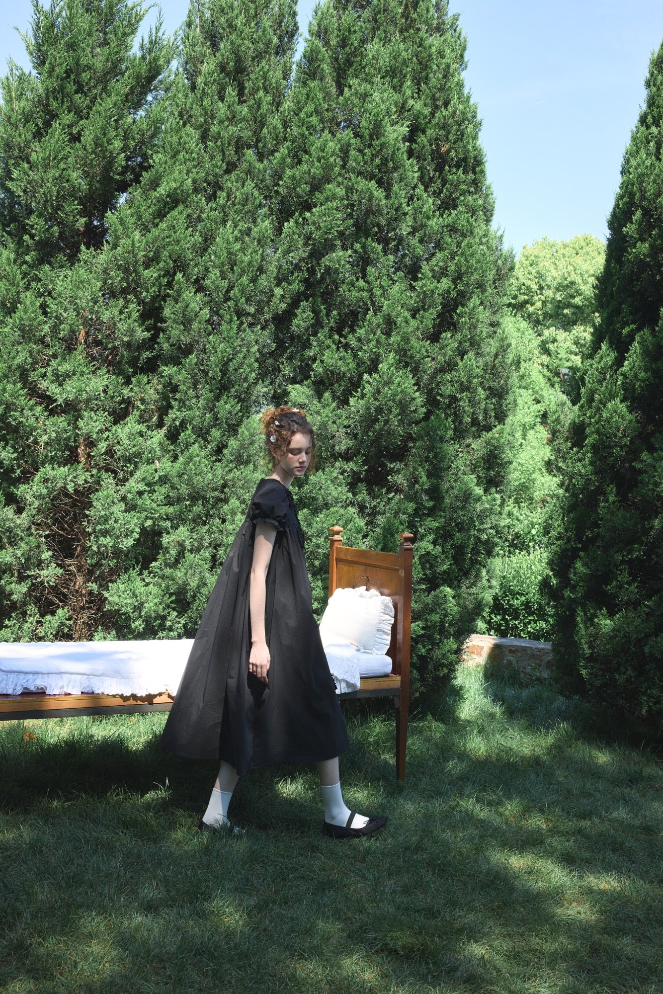 ‘Andrina’ Black Gathering Bow-tie Long Shirt Dress