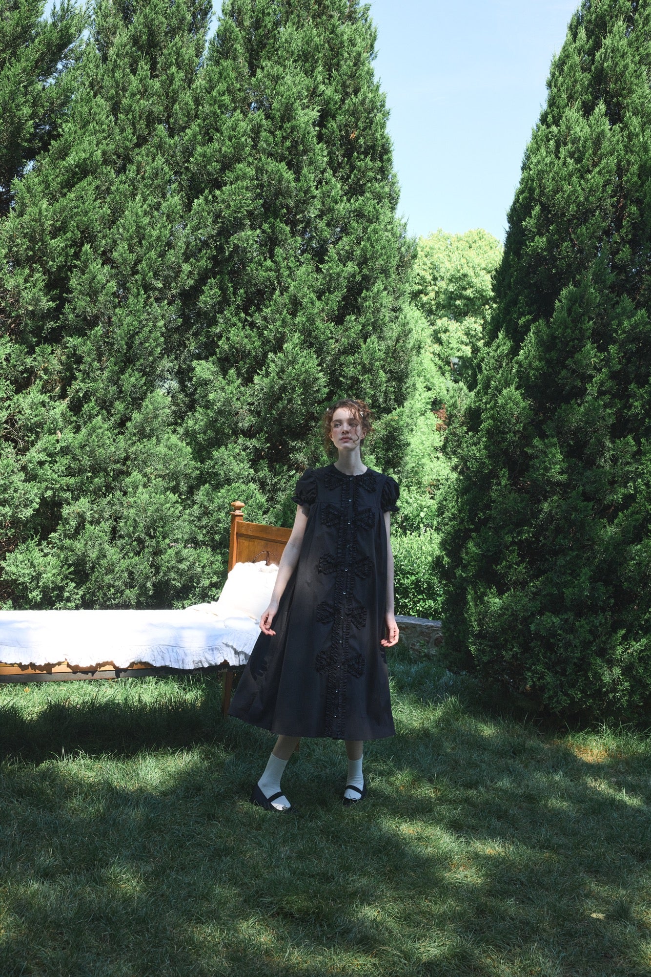 ‘Andrina’ Black Gathering Bow-tie Long Shirt Dress