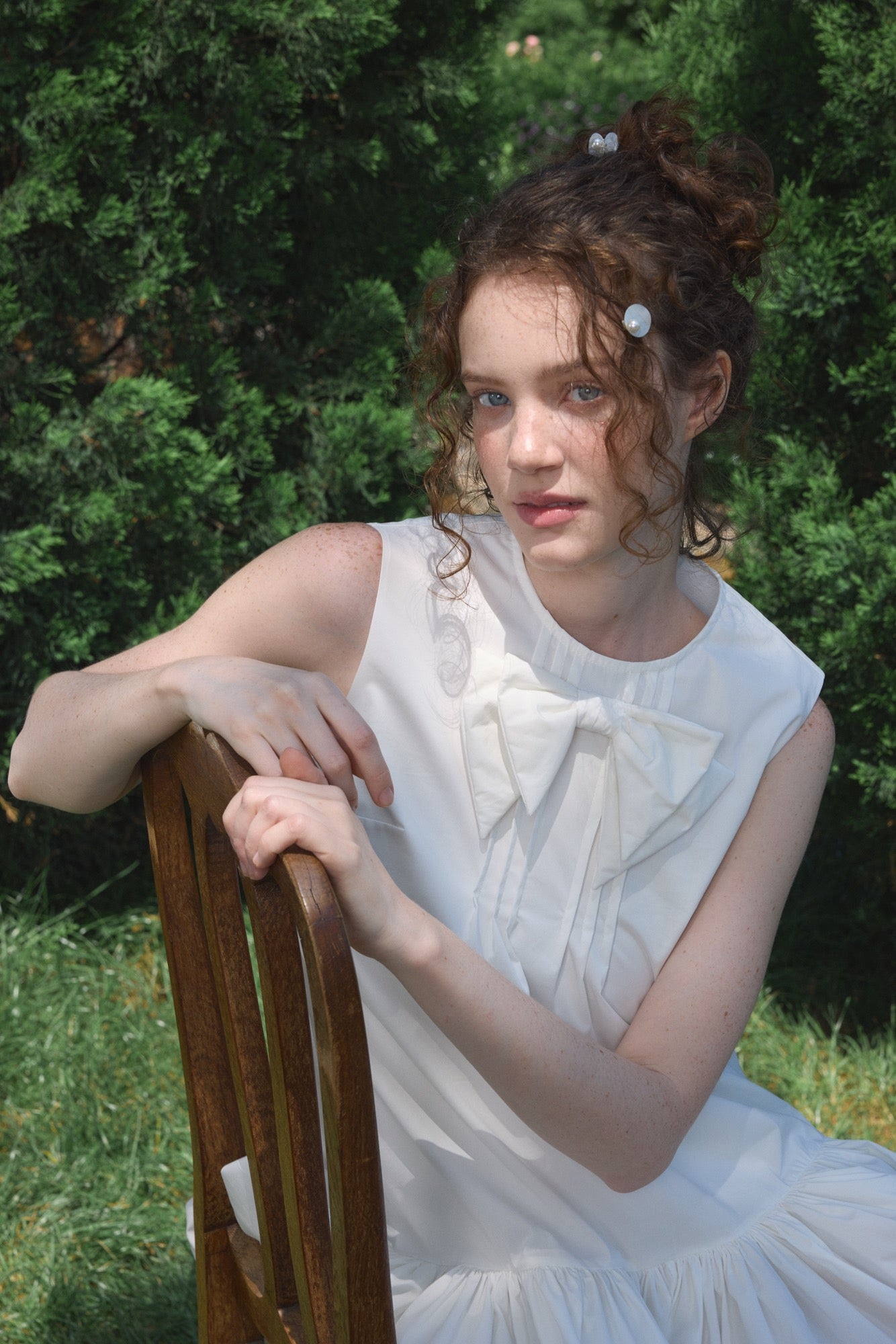 ‘Arista’ White Bow-tie Vest Dress