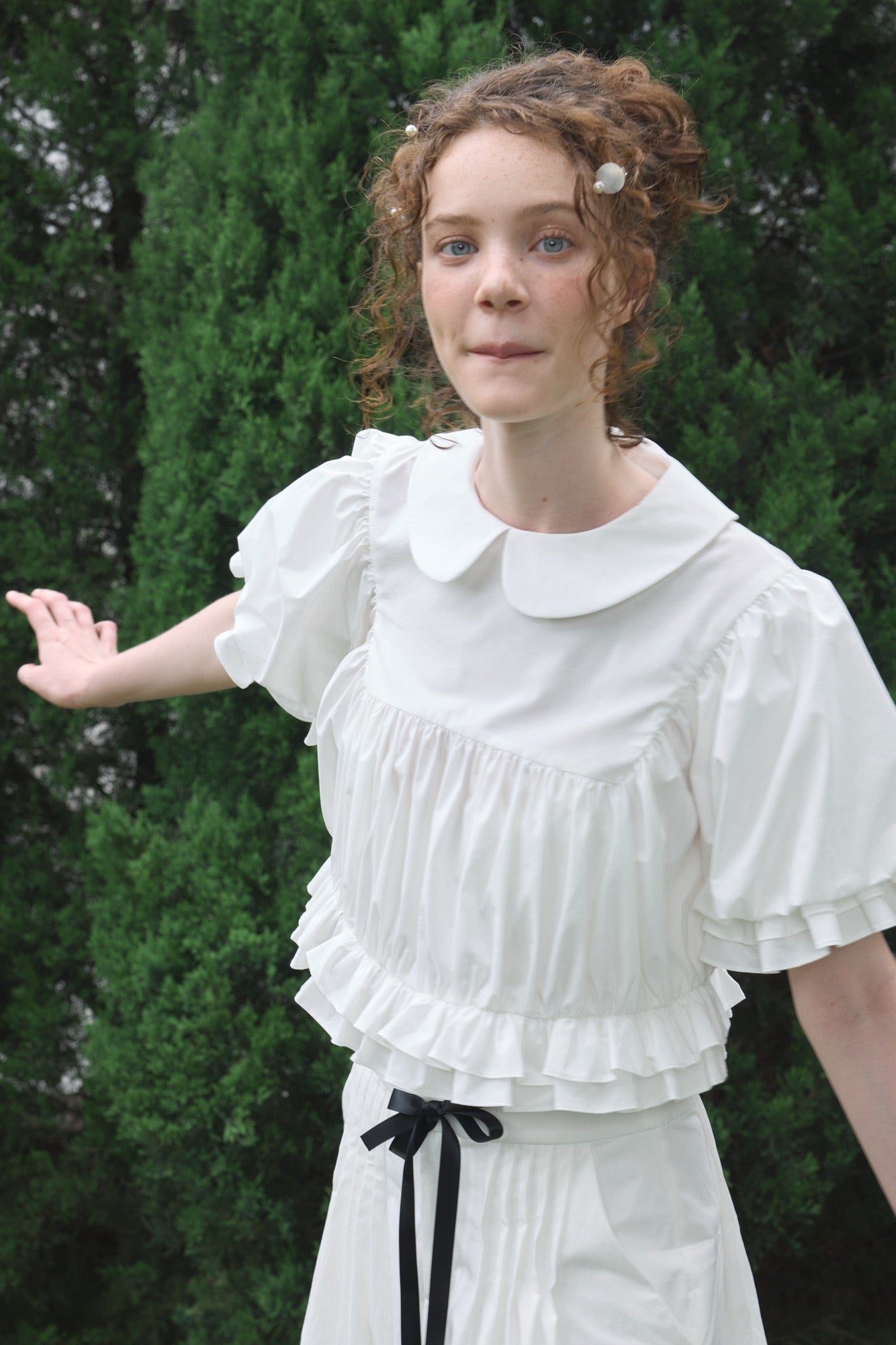‘Ursula’ White Ruched Cropped Top