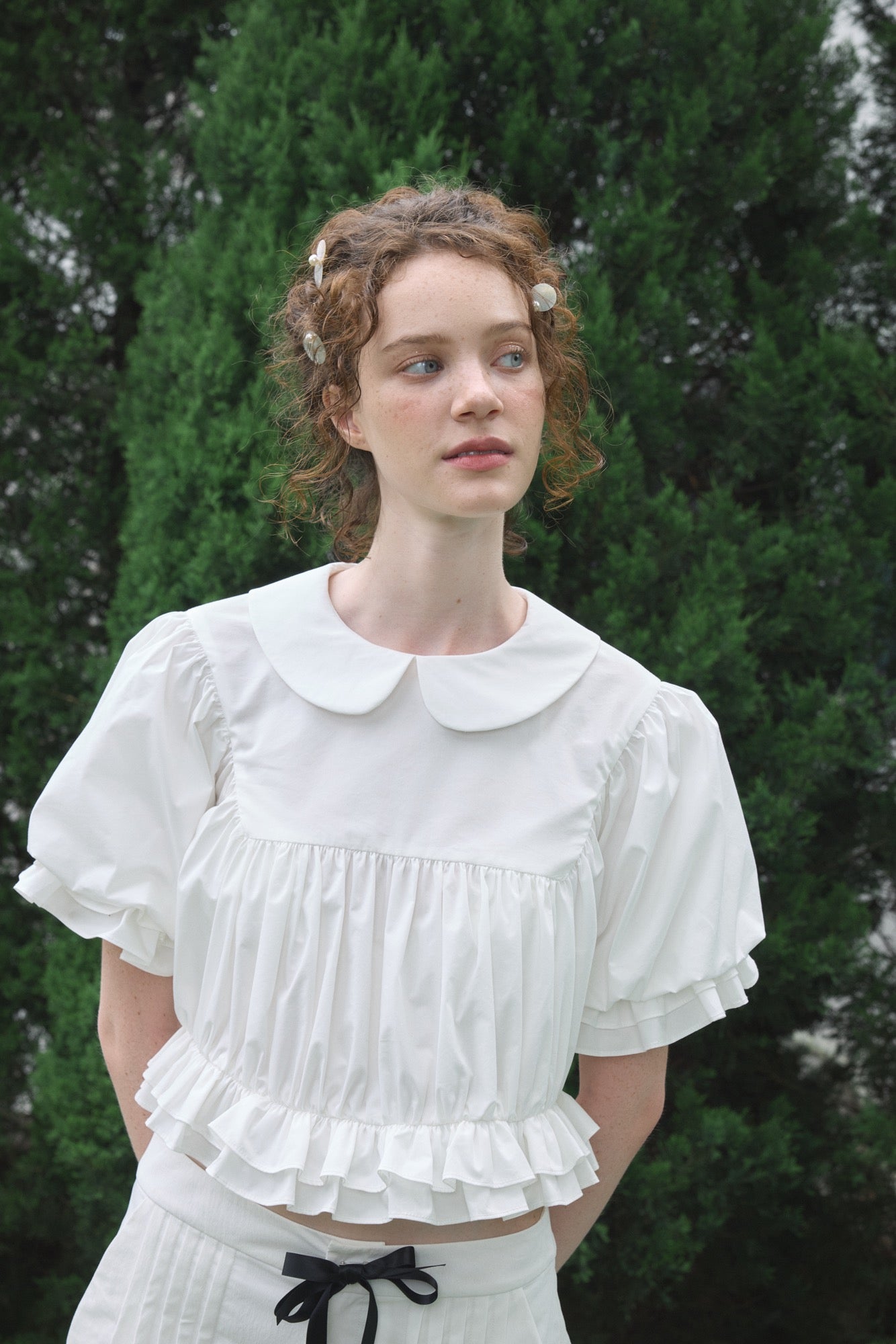 ‘Ursula’ White Ruched Cropped Top