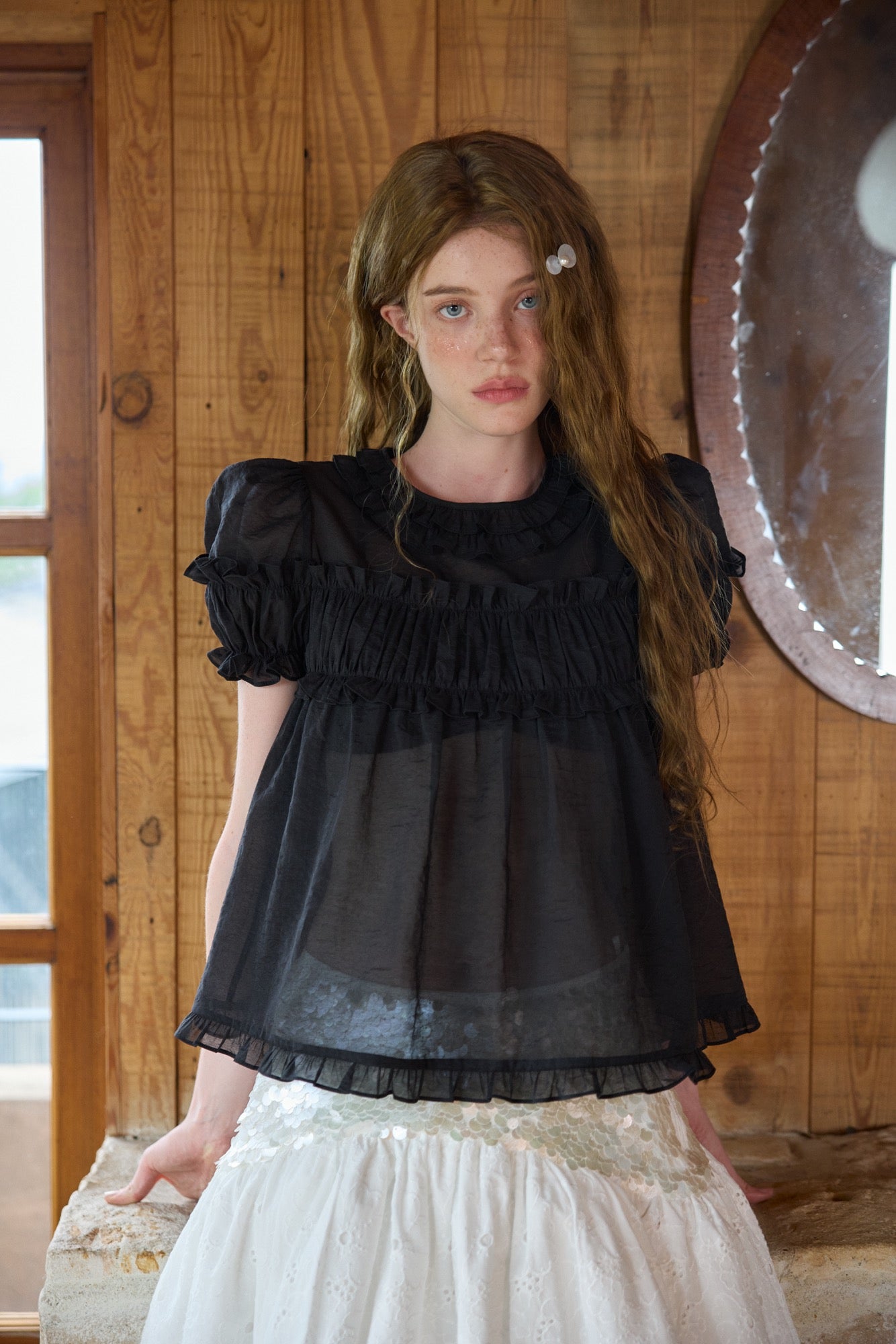 ‘Bubble’ Black Puff Backless Top
