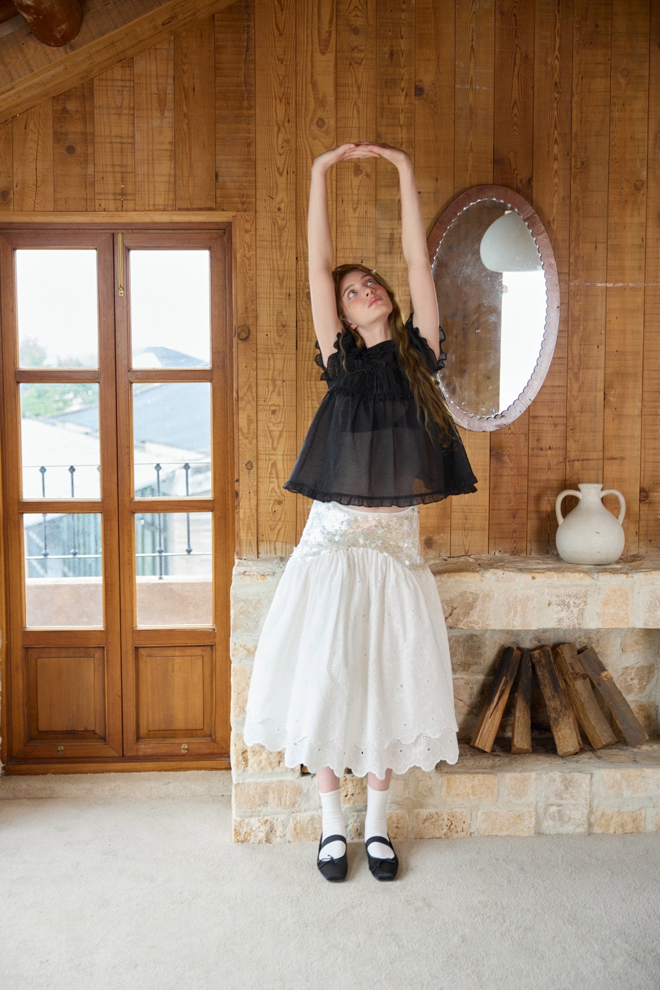 ‘Bubble’ Black Puff Backless Top