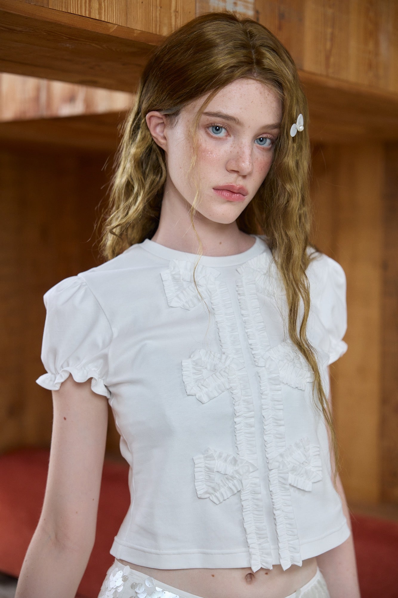 ‘Carlotta’ White Ruffles Bow T-shirt