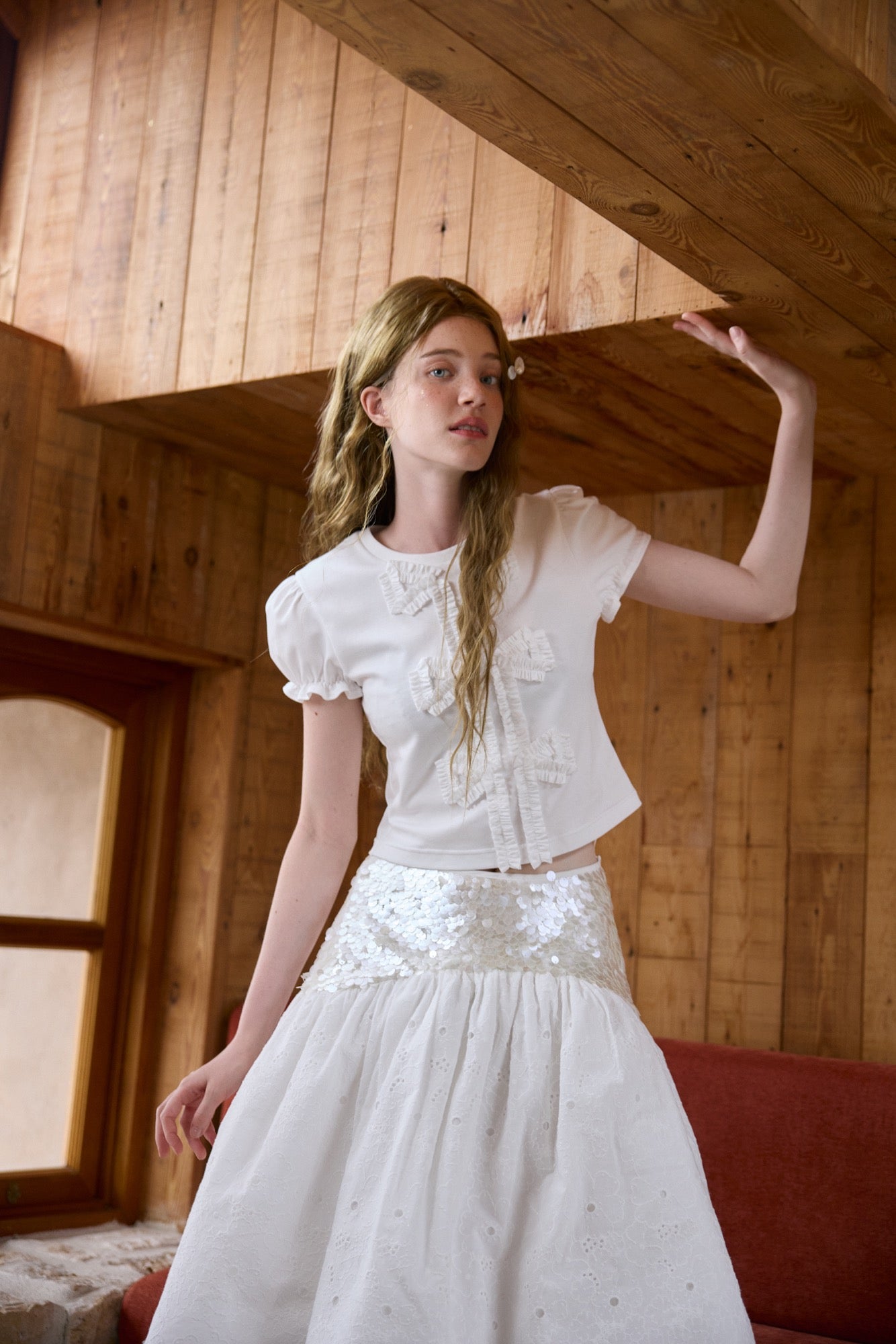 ‘Carlotta’ White Ruffles Bow T-shirt