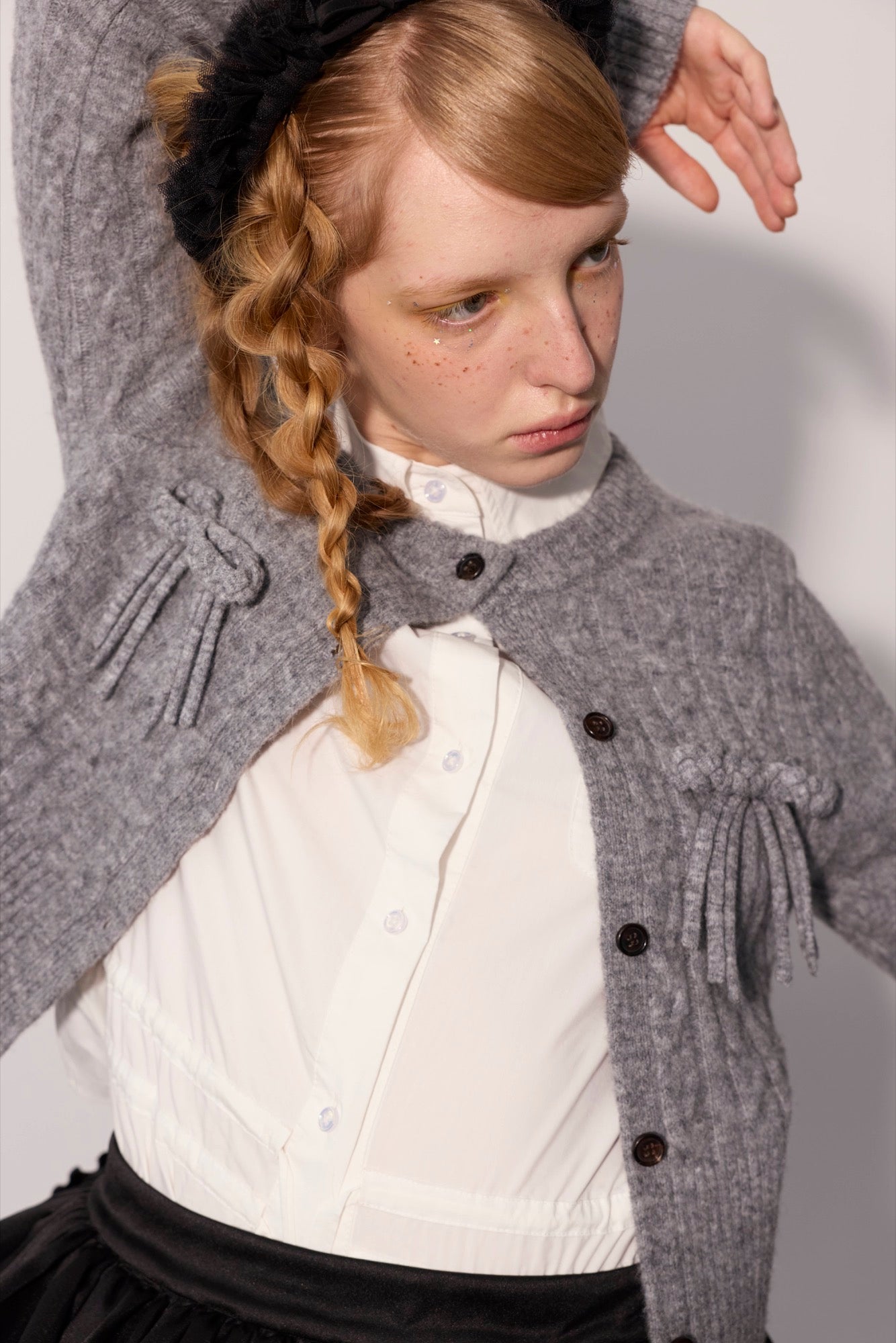 'Balancé' Gray Bow Knit Cardigan