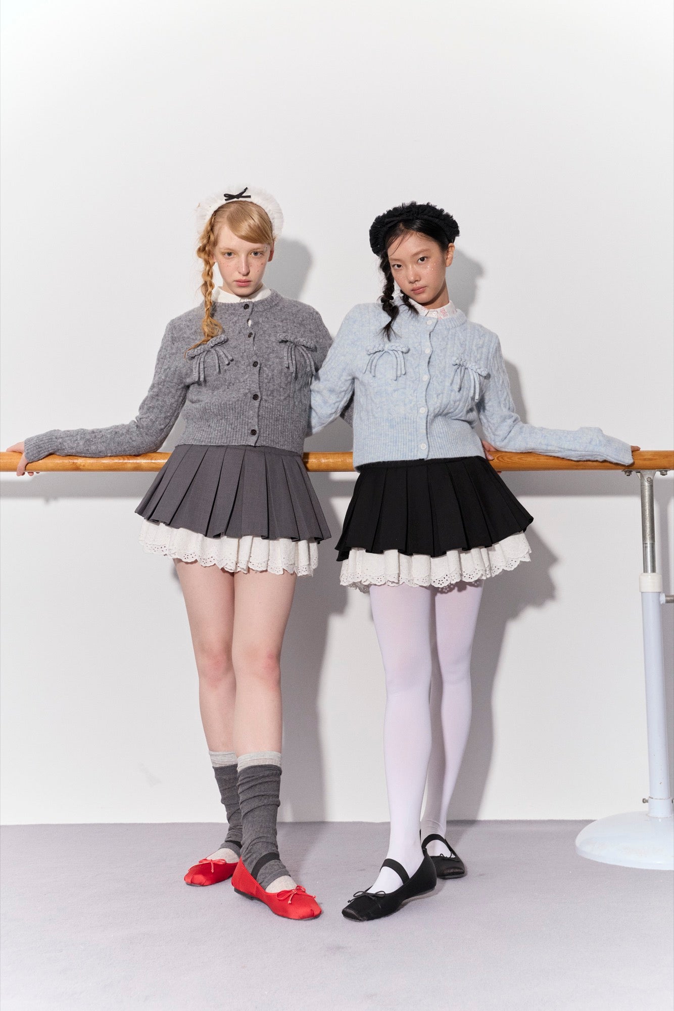 'Balancé' Gray Bow Knit Cardigan