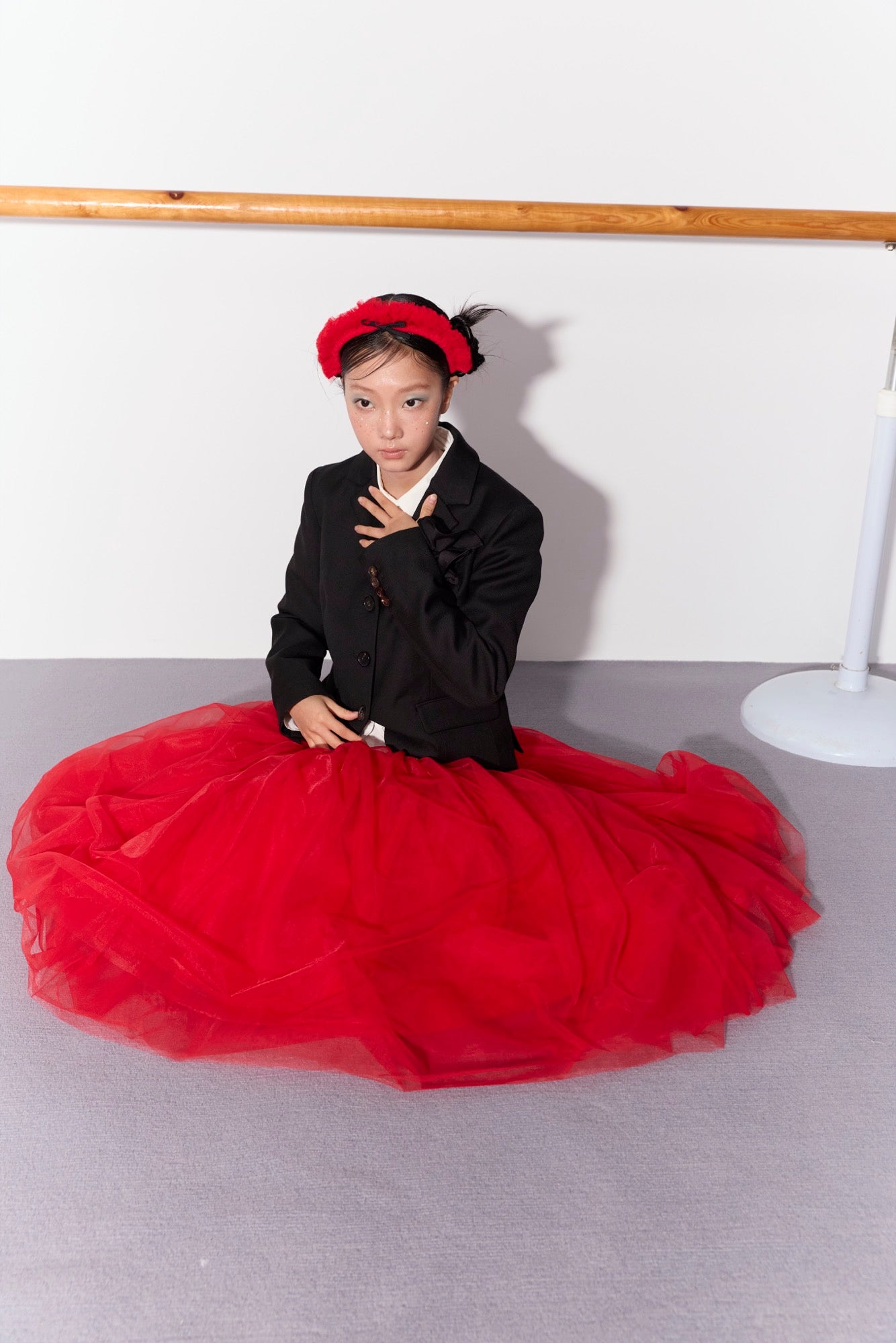 'Clara' Black Short Suit Blazer