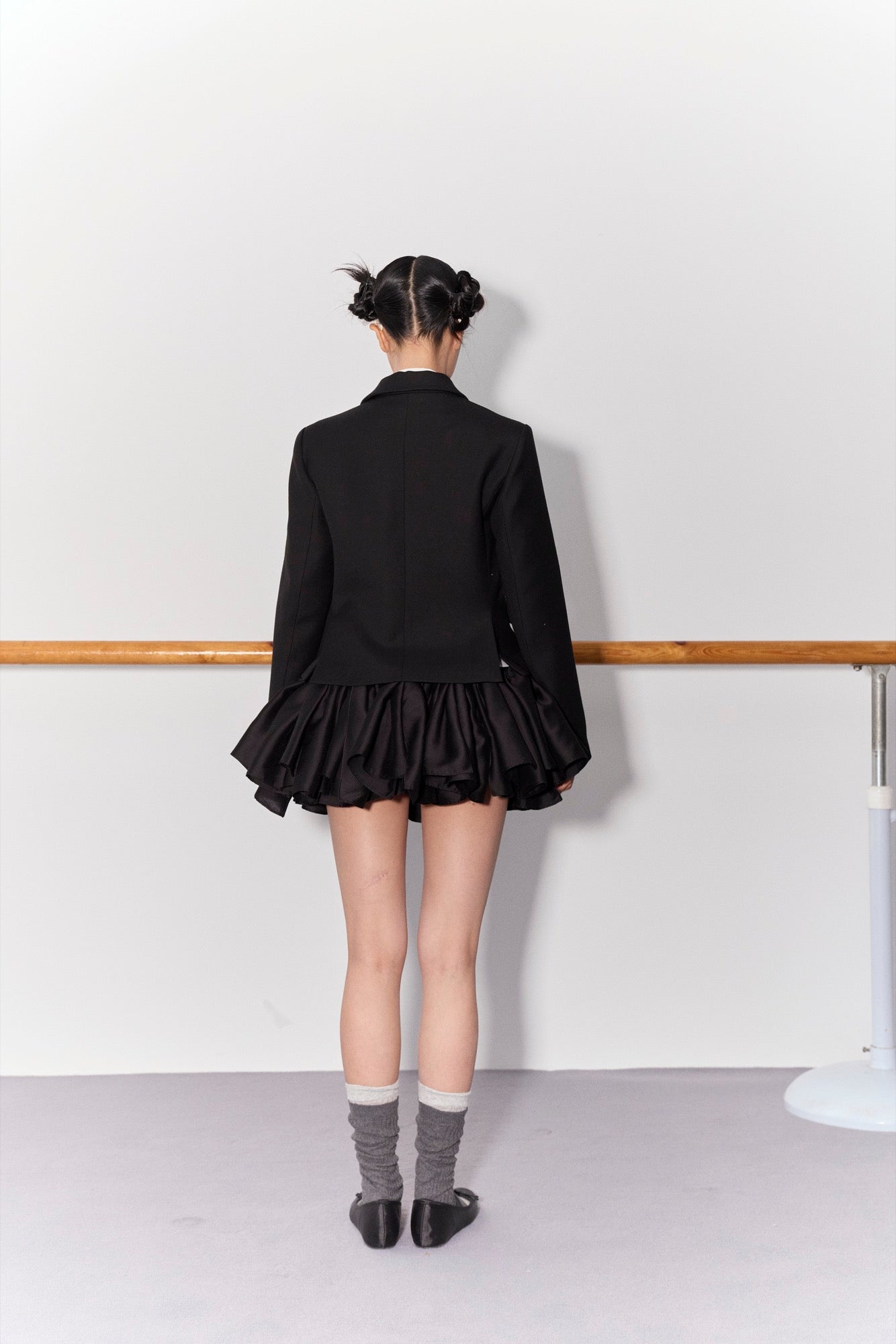 'Clara' Black Short Suit Blazer