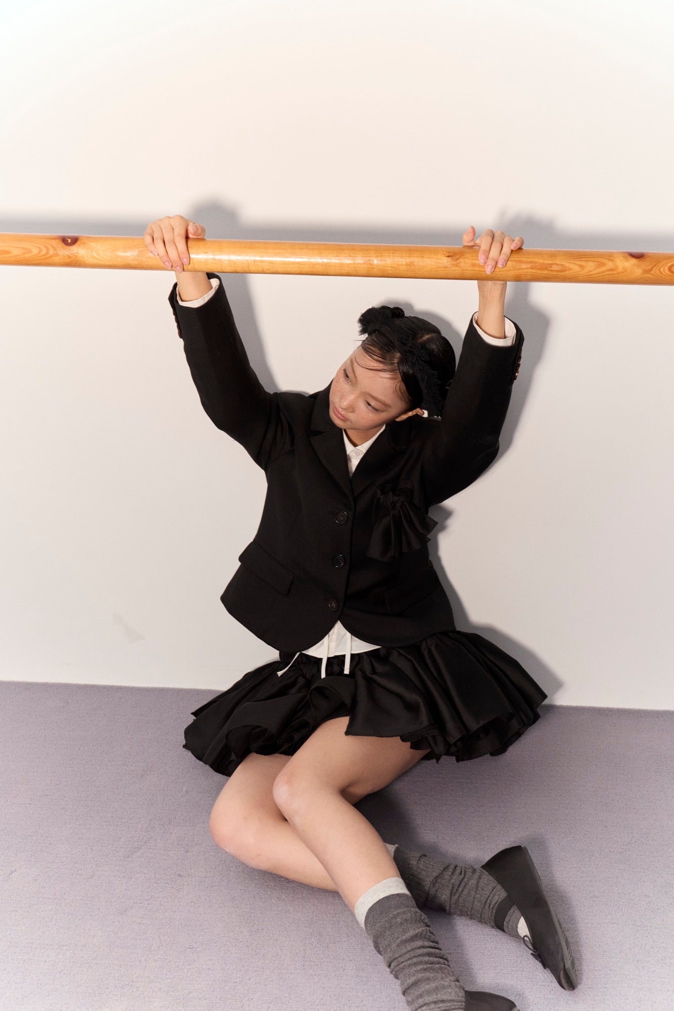 'Clara' Black Short Suit Blazer