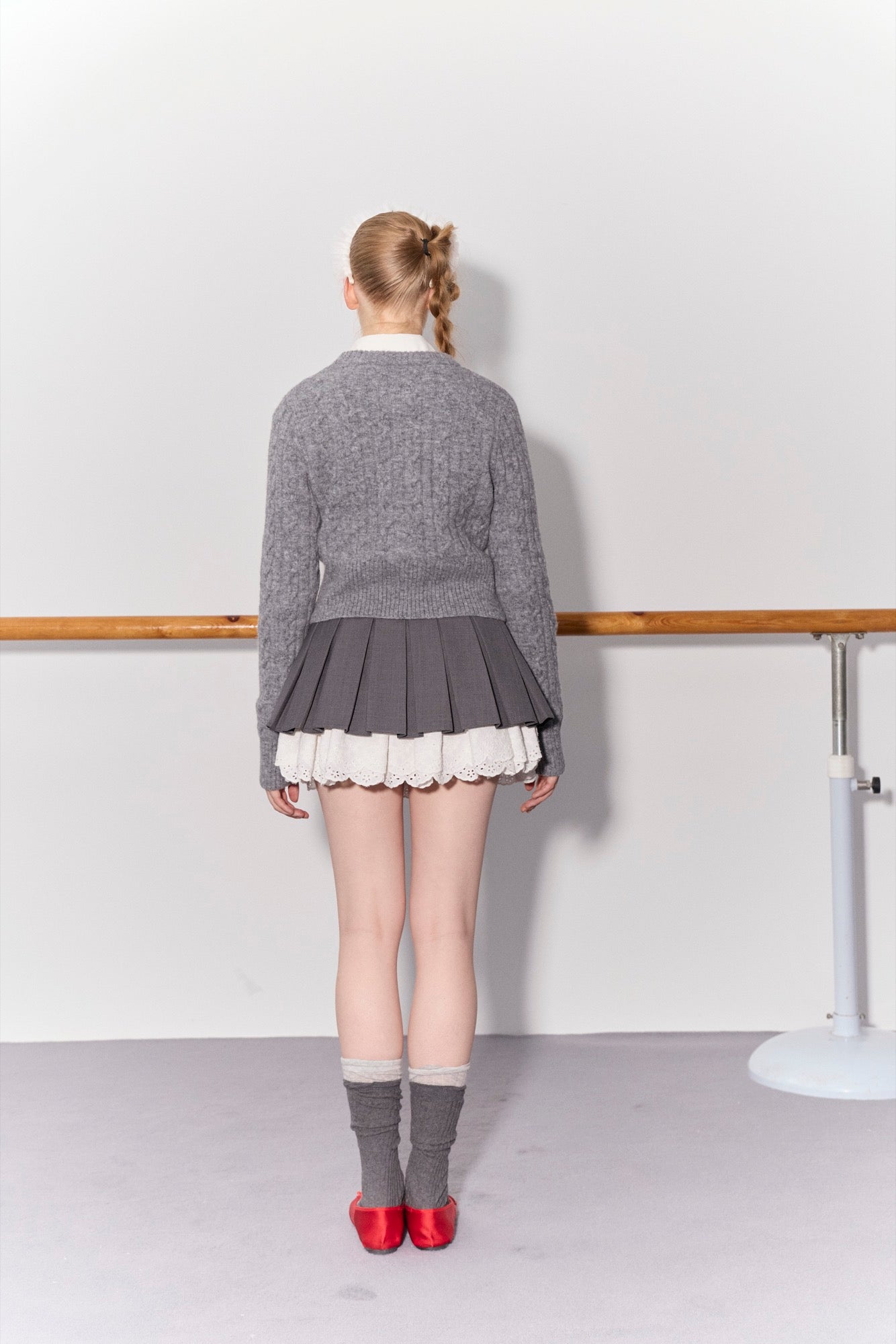 'Florine' Gray Pleated Skirt