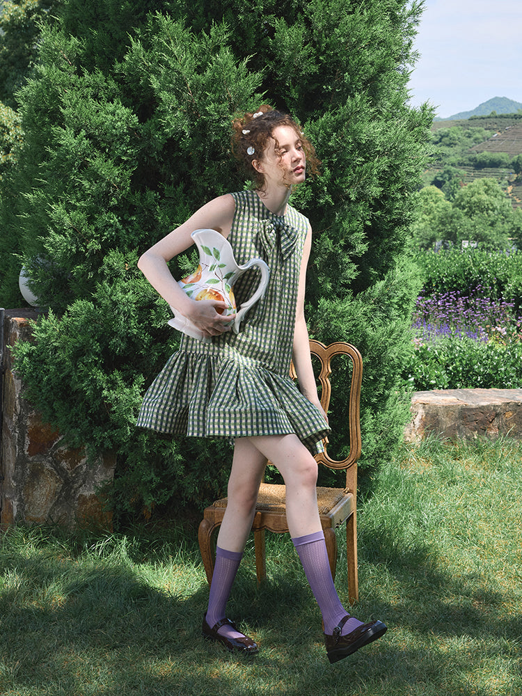 ‘Arista’ Green Plaid Bow-tie Vest Dress
