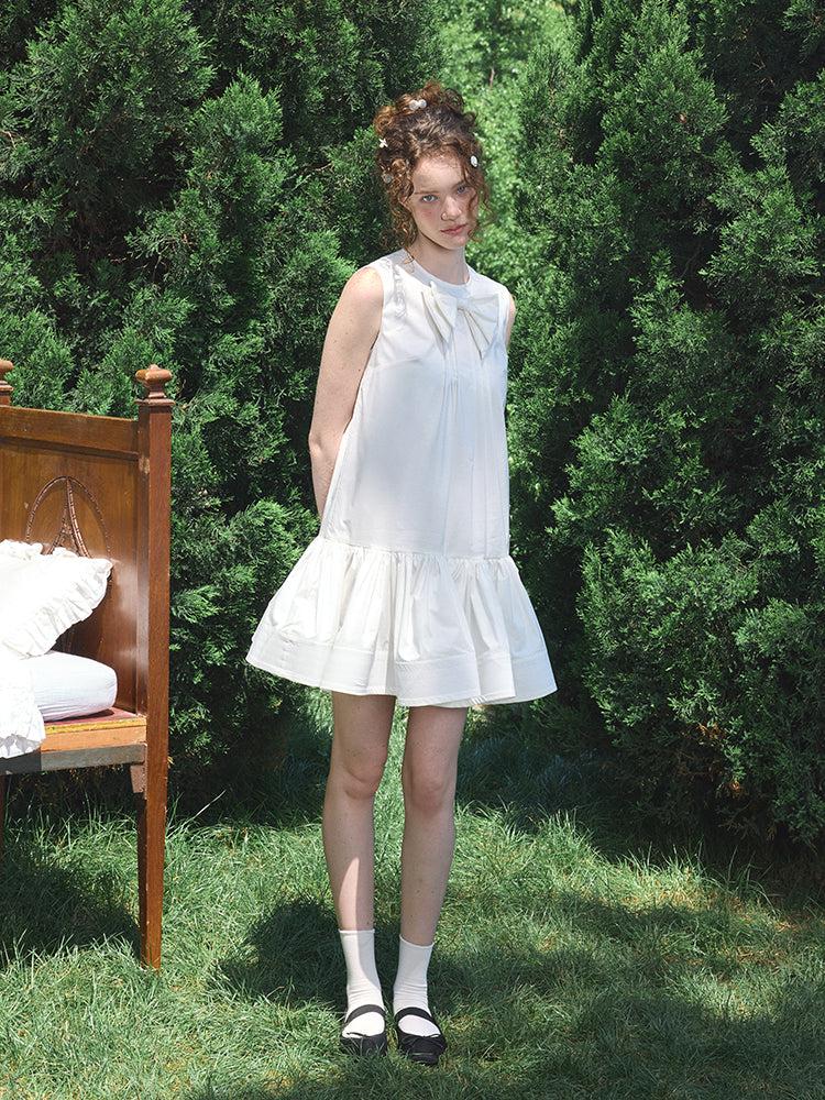 ‘Arista’ White Bow-tie Vest Dress