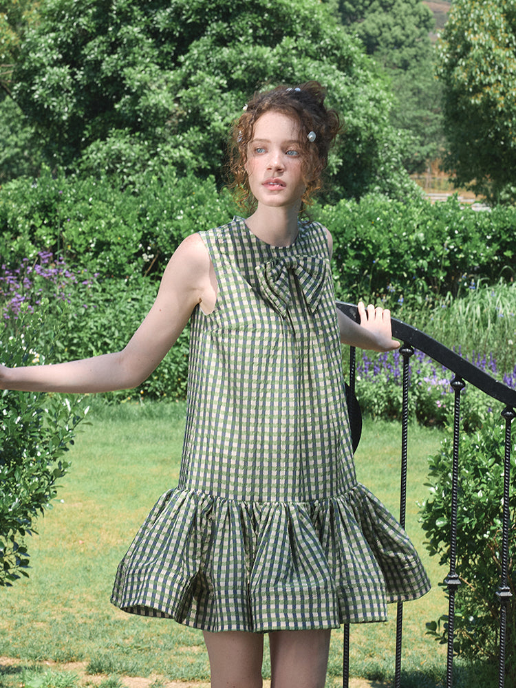 ‘Arista’ Green Plaid Bow-tie Vest Dress