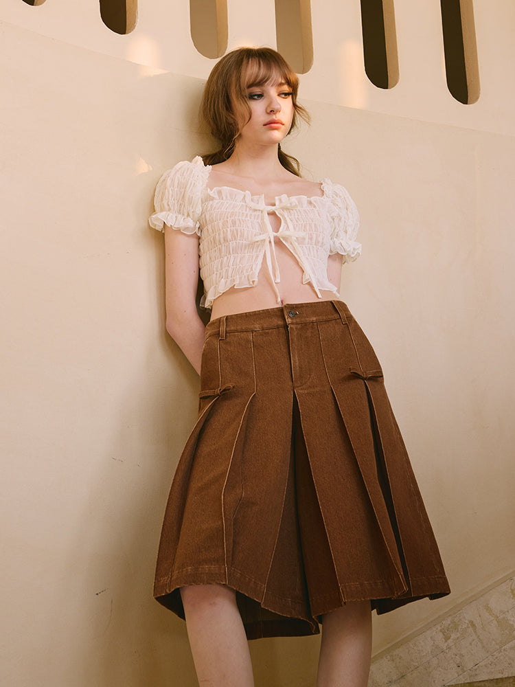 ‘Lumiè’ Brown Denim Pleated Capri Pants