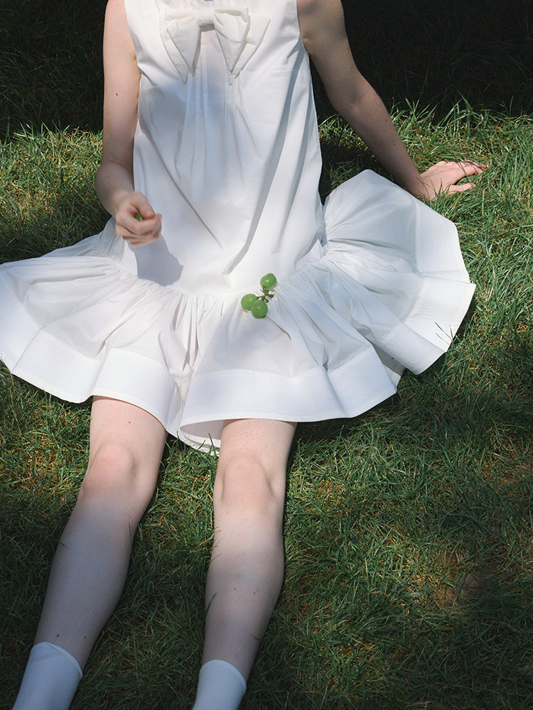 ‘Arista’ White Bow-tie Vest Dress