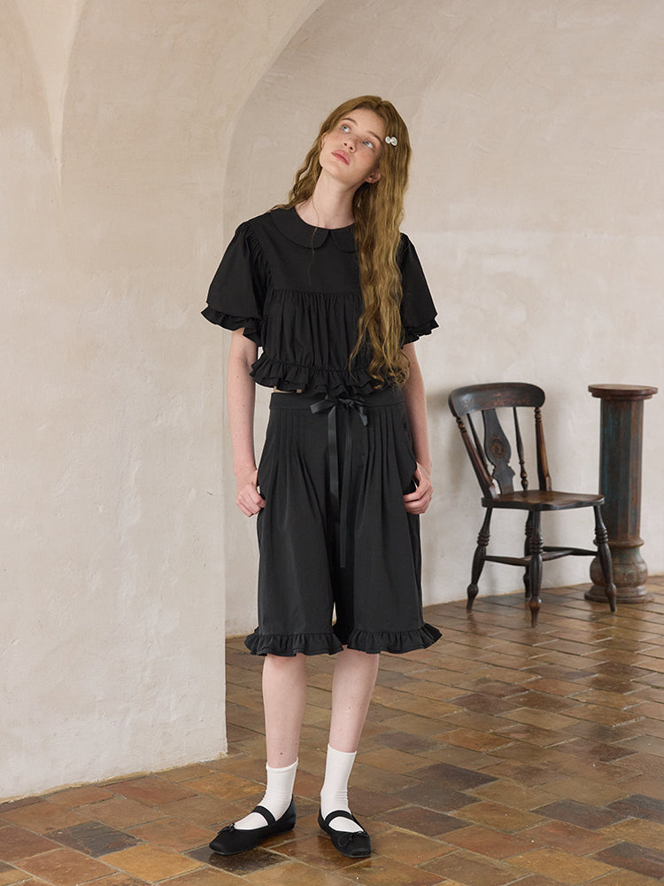 ‘Ursula’ Black Ruched Cropped Top
