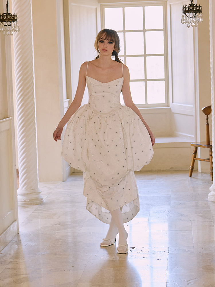 ‘Violette’ White Heart-shaped Gathering Dress