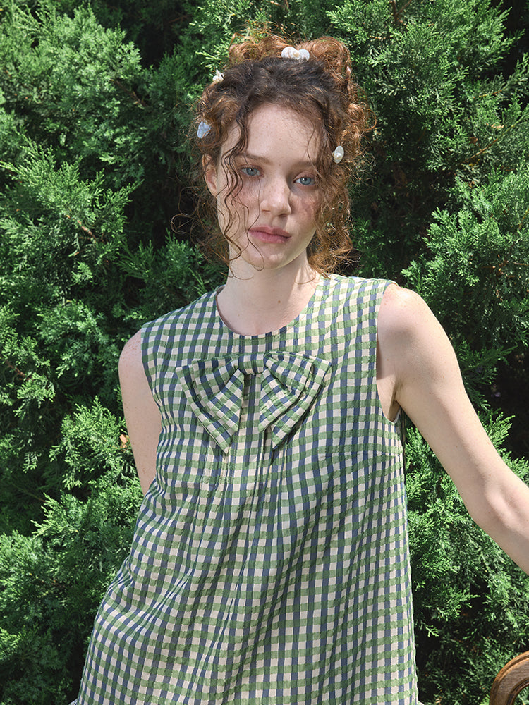 ‘Arista’ Green Plaid Bow-tie Vest Dress
