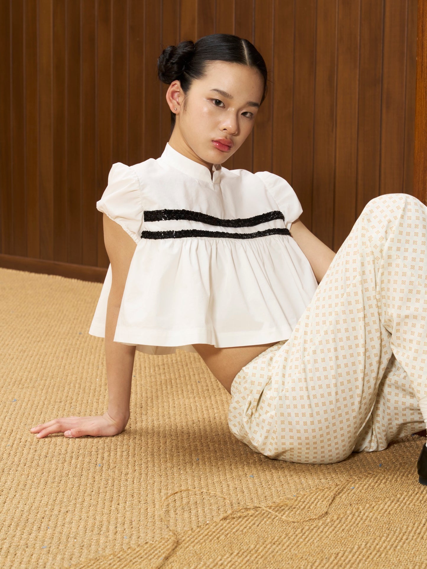 'Qing Yi' White Qipao Blouse